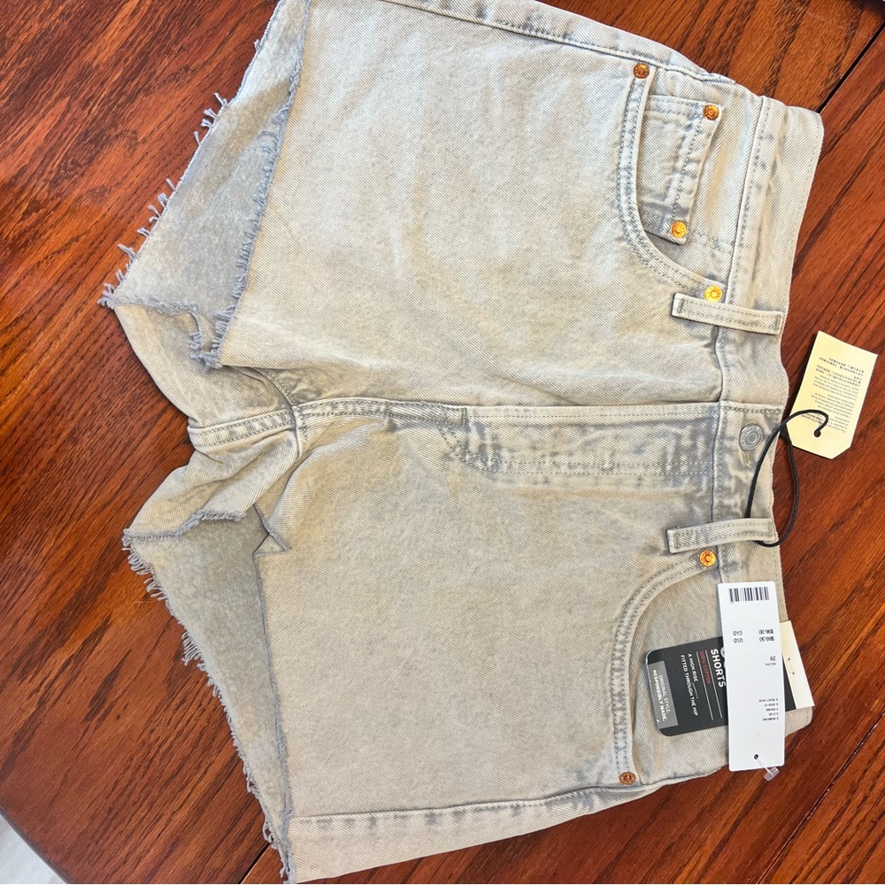 Levi’s 501 Gray Denim Shorts NWT